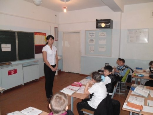В рамках школы молодого учителя, учителя СОШ № 14 провели   открытые уроки.