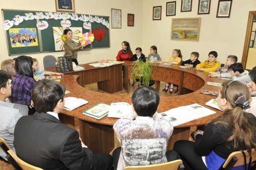 27 сентября 2012 года армянское отделение встретили с хлебом и солью представителей из Омска и Алматы .