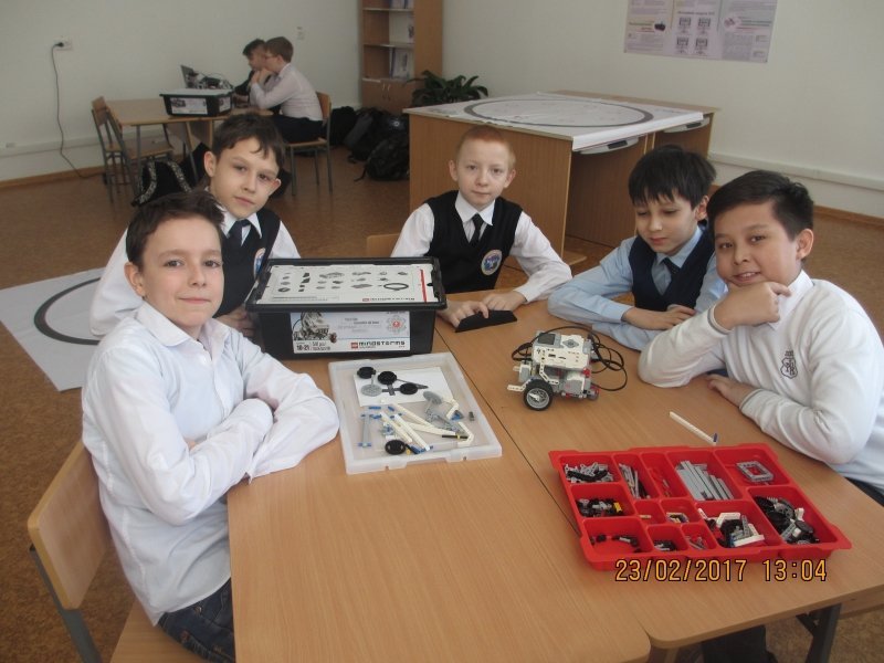 Школьные соревнования по Робототехнике