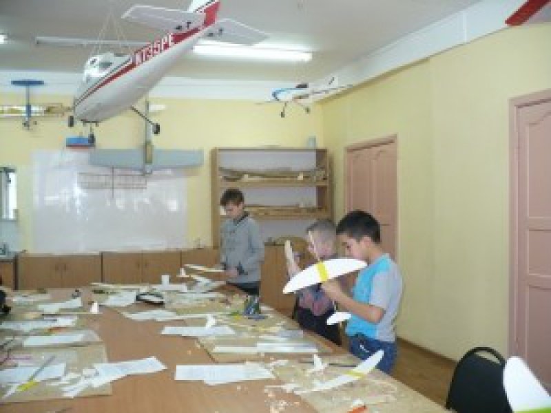 Детская техническая школа Кружок "Авиа моделирования"