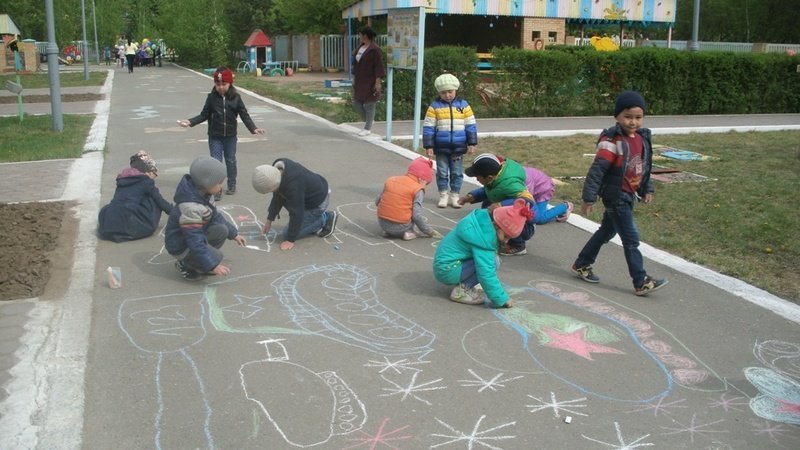 «Дети рисуют мир»