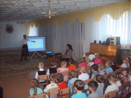 Кішкентай оқырмандардың әлемі. Мир маленьких читателей.