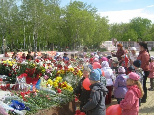 Отан үшін от кешкен ерлік ешқашан ескерілмейді.  Ничто не забыто, никто не забыт.