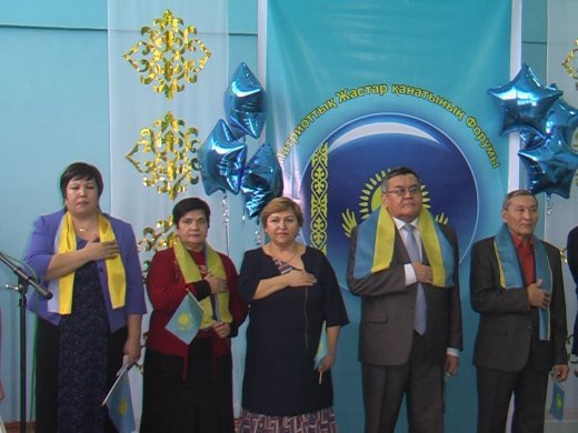 29.11.12 күні      № 24 орта мектепте Қазақтан Республикасының   Алғашқы Президенті  Күніне арналған  «Қазақстанның болашағы біздің қолымызда»   атты  І  патриоттық жастар Форумы өтті.   