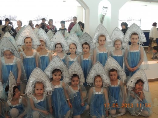 Выступление танцевальной группы  на галла-концерте  конкурса детского творчества «Рауан»