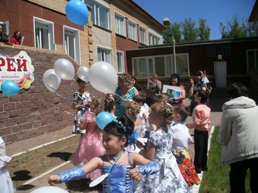 Дайындық топтарда балабақшамен қоштасу мерекесі!