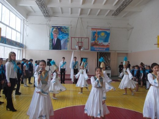Церемония посвящения учеников школы 39 в ряды РОО « ЖАС ҰЛАН».