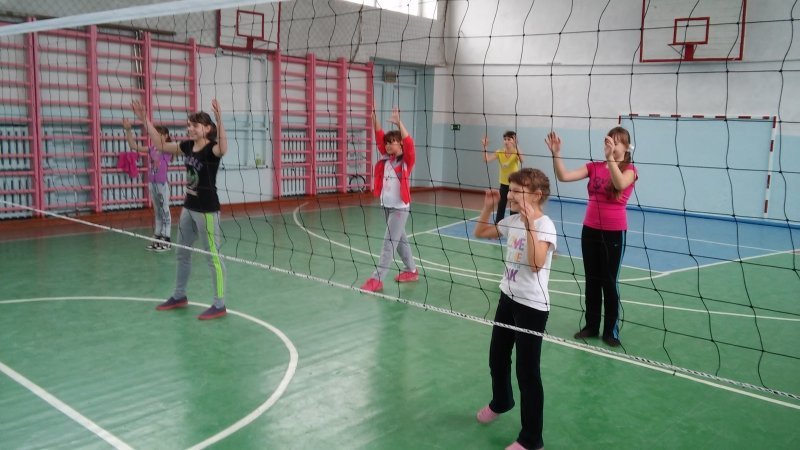 Пионербол бойынша мектепішілік сайыстар