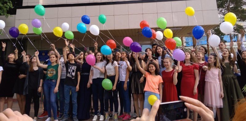 Туған мектептің әуені