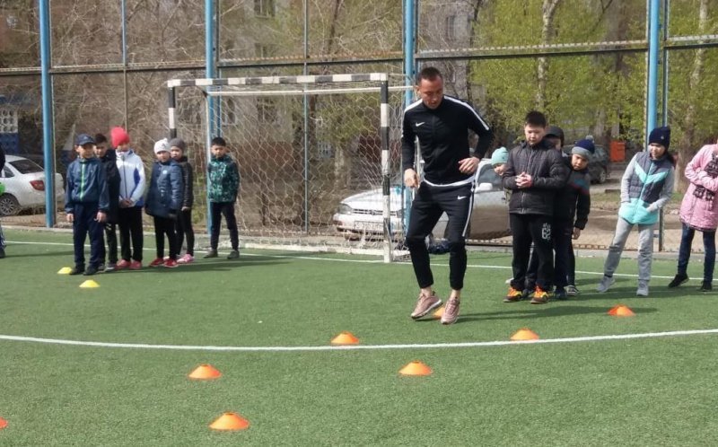 Жас футболшыларға арналған мастер-класс