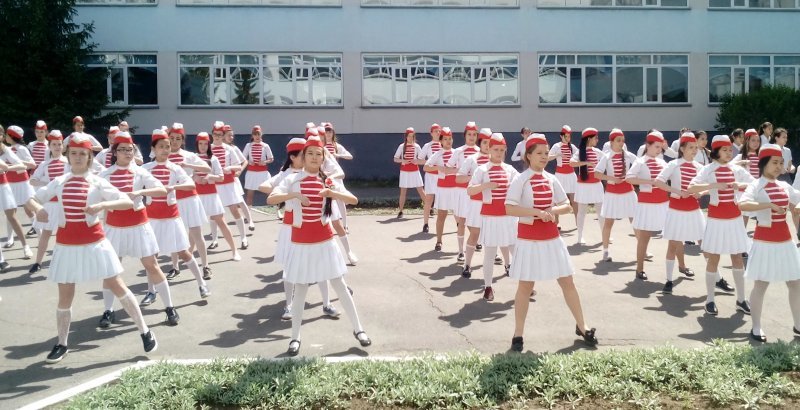 В школах города идут подготовительные работы  к масштабному детскому  параду