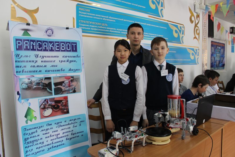 Павлодар оқушылары болашақ роботтарын құрастыруда