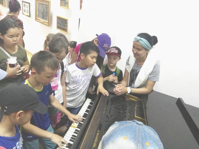 Юные музыканты посетили музей