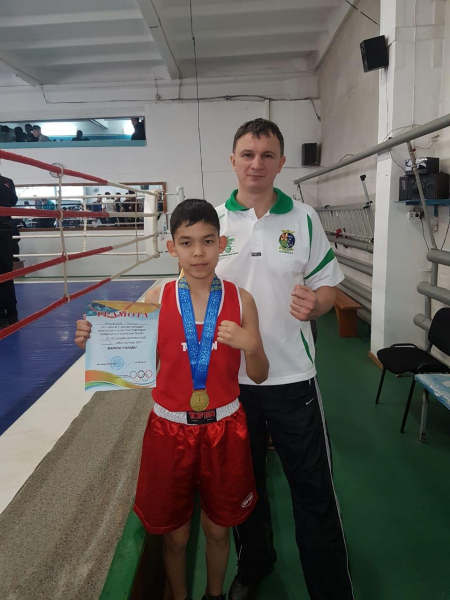 Boxing among juniors