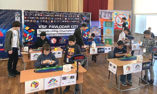 Павлодарская школьница стала победительницей чемпионата по спидкубингу