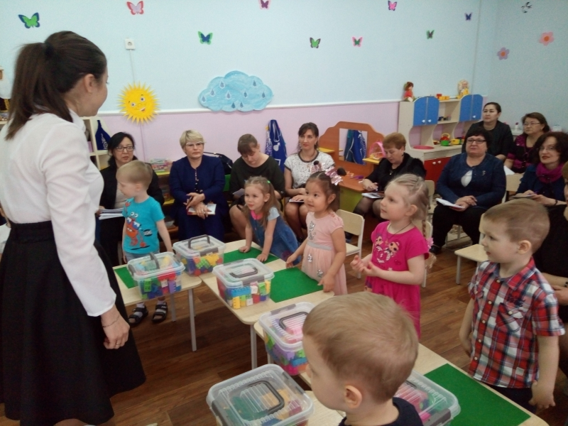 Мектепке дейінгі білім беру мекемелерінде STEAM – білім беру жүйесіне көшу