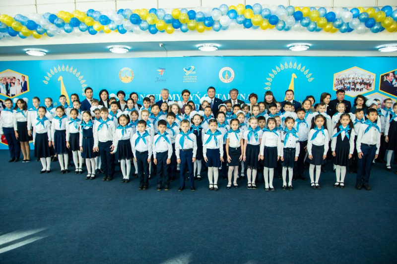 Учащиеся ГУ СОШ№31 г.Павлодара участвовали на торжественном приеме школьников в ряды ЕДЮО 