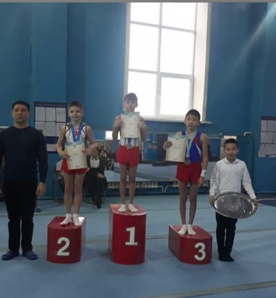 Артем Ковалев, 5-сынып оқушысы, гимнастикадан 2 ересектер санатында 1-орын алды. Құттықтаймыз !!!
