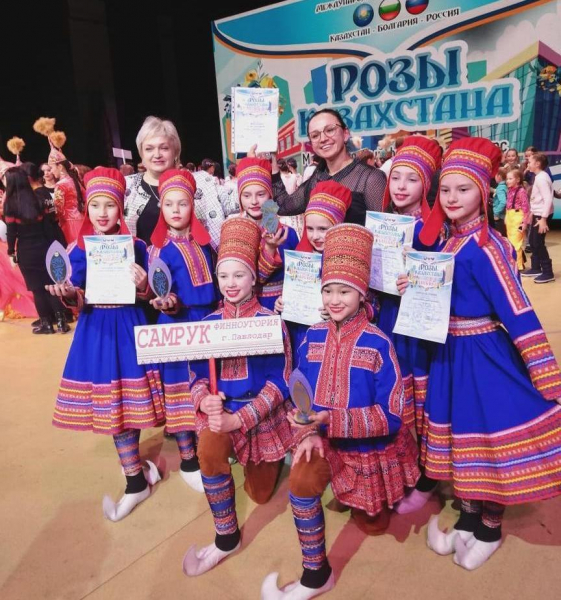 Лауреаты международного конкурса «Розы Казахстана»