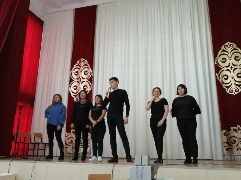 Команда КВН молодых педагогов ШЛ-16 прошла в финал городского конкурса 