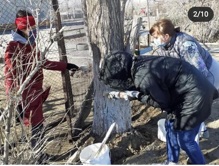 Мектебіміздің ұстаздары бүгінгі жалпы қалалық сенбілікке белсенді қатысты