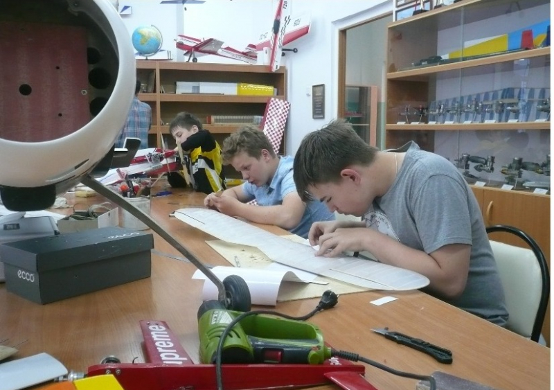 Қаланың балалар техникалық мектебінде оқушылардың жазғы жұмыспен қамтылуы