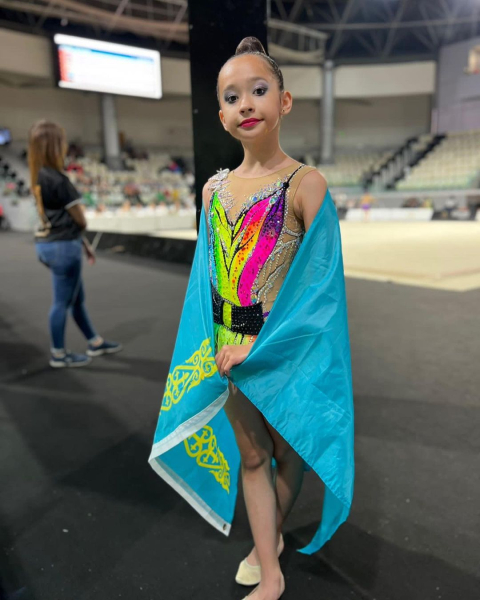 Саутбаева Эсмин, ученица 4 А, заняла 3 место по художественной гимнастике