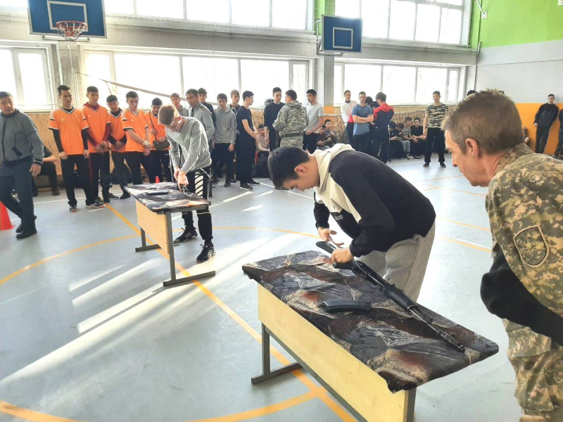 Павлодарские школьники проверили свои военно-спортивные навыки