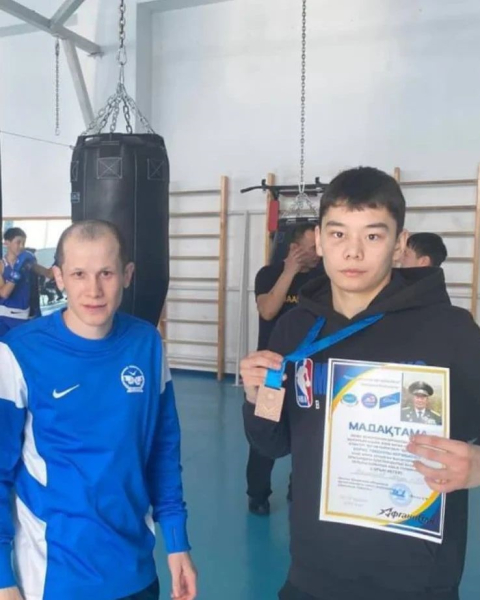 Ученик 9 «Г» класса Тюлюбаев Мади занял 3 место в соревнованиях по боксу в г. Усть-Каменогорск