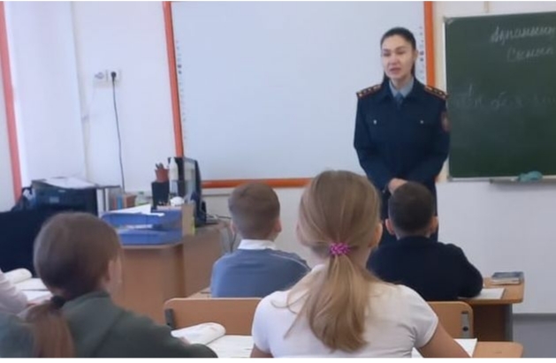 В целях профилактики правонарушении среди подростков Старший инспектор СОП Касымова Рада Олеговна провела беседу для учащихся