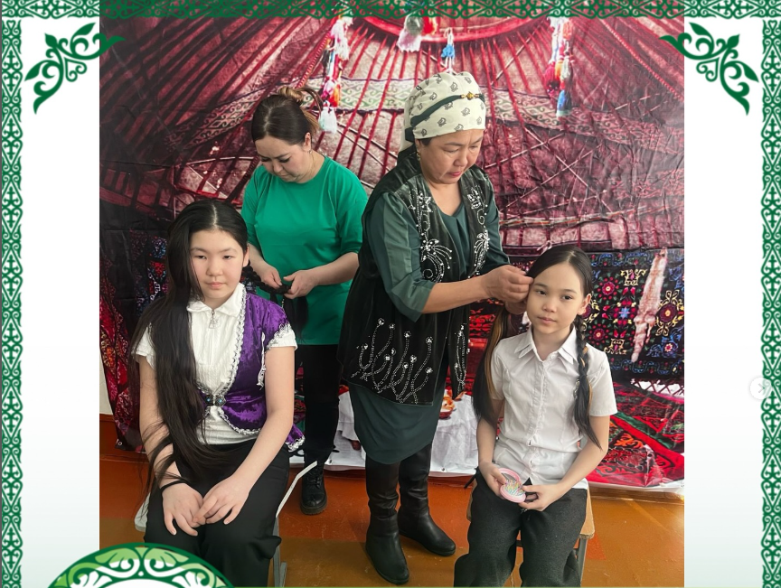 «Даналық мектебі» жобасы аясында, 17.03.2025 жылы мектепте «Әже даналығы» мүшелерінің қатысуымен «Наурыз» мерекесіне орай іс-шаралар өткізілді.