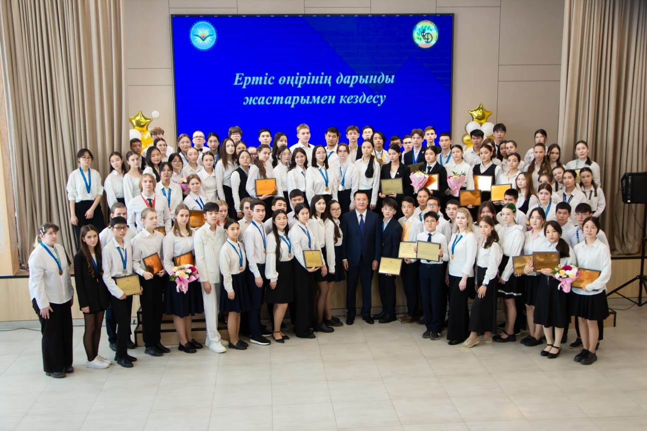 Осы оқушылардың ішінде біздің 9 