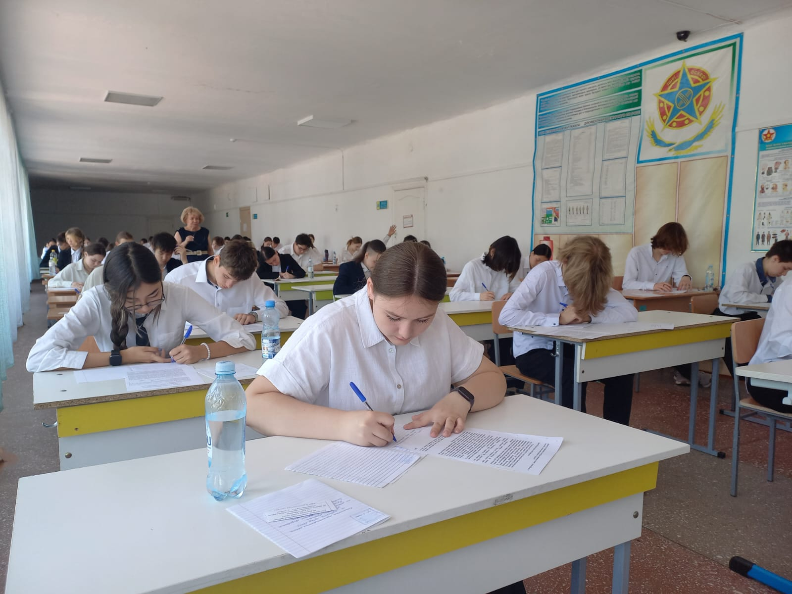 Тоғызыншы сынып оқушылары үшін негізгі орта білім беру курсына орыс тілінен екінші емтихан өткізілуде