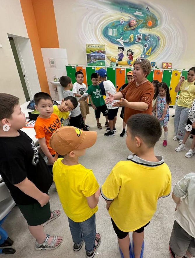 С целью помочь детям познакомиться друг с другом, установить дружеские отношения, развить коммуникативные навыки, сформировать чувство доверия и единства в группе, а также облегчить процесс адаптации в лагере, 2 июня 2025 года в рамках проекта «Площадка р