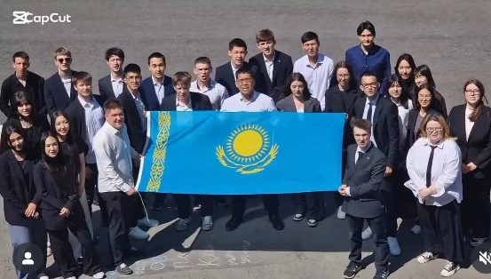 Отанға деген махаббат – жүрегімізде!