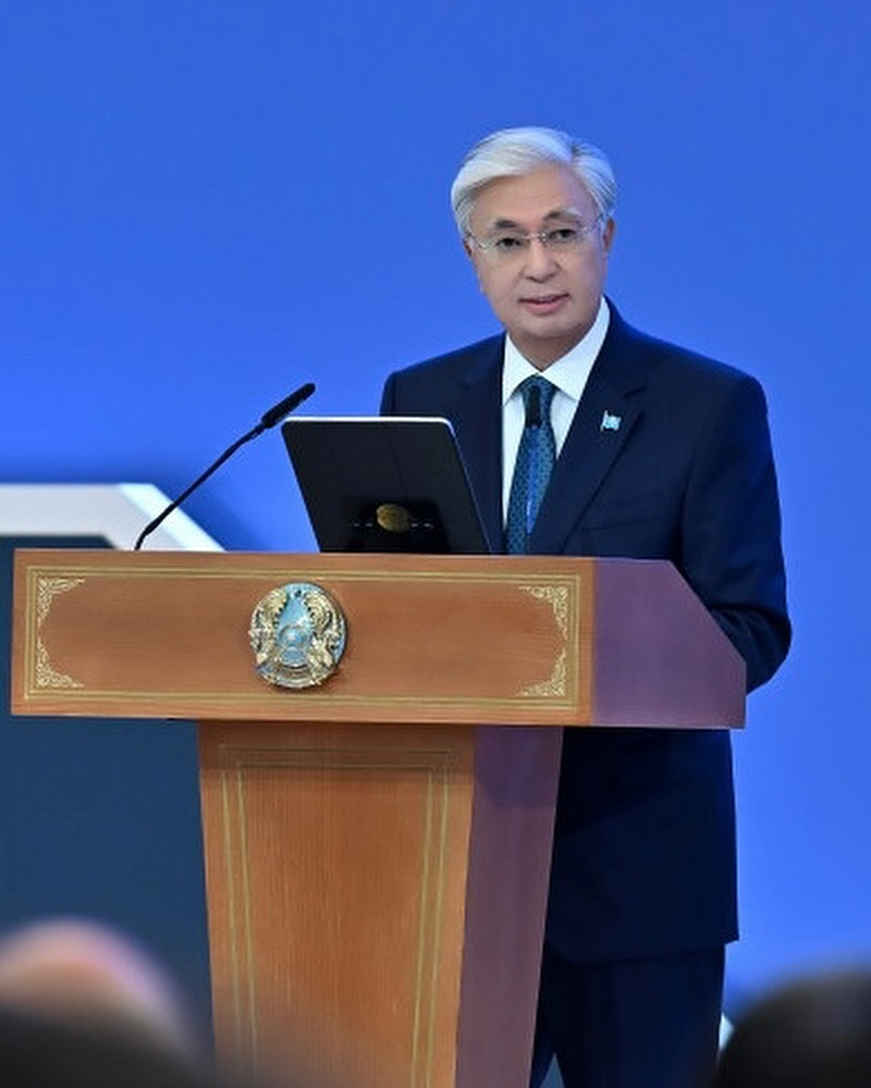 Сегодня мы отмечаем особую дату. 30 лет назад на всенародном референдуме была принята Конституция Республики Казахстан. Этот момент стал историческим для нашей страны.