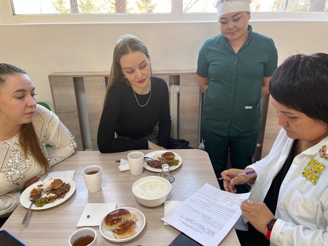 Тамақтану сапасын мониторингілеу жөніндегі бракераж комиссиясының отырысы