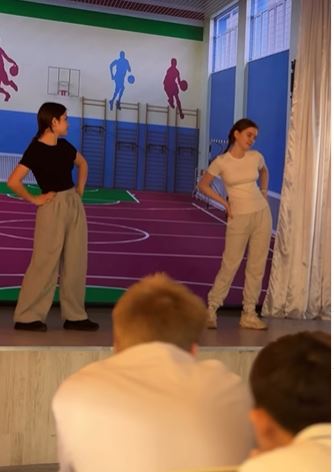 Правовое воспитание: выступление клуба «Адал ұрпақ»