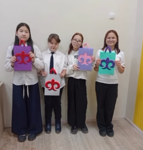 “Ұлттық Style” – это культурно-образовательный проект, целью которого является привитие ученицам любви и уважения к богатой культуре, искусству и ремеслам казахского народа.