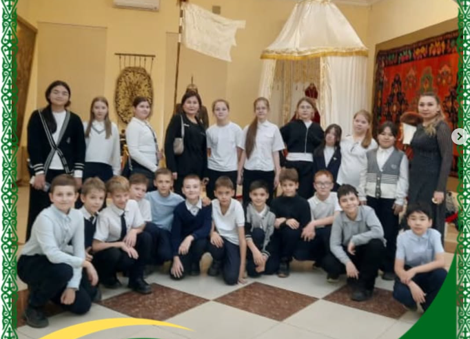 В рамках недели истории гуманитарного цикла, учащиеся 5 «А» класса посетили краеведческий музей им Г.Н Потанина.