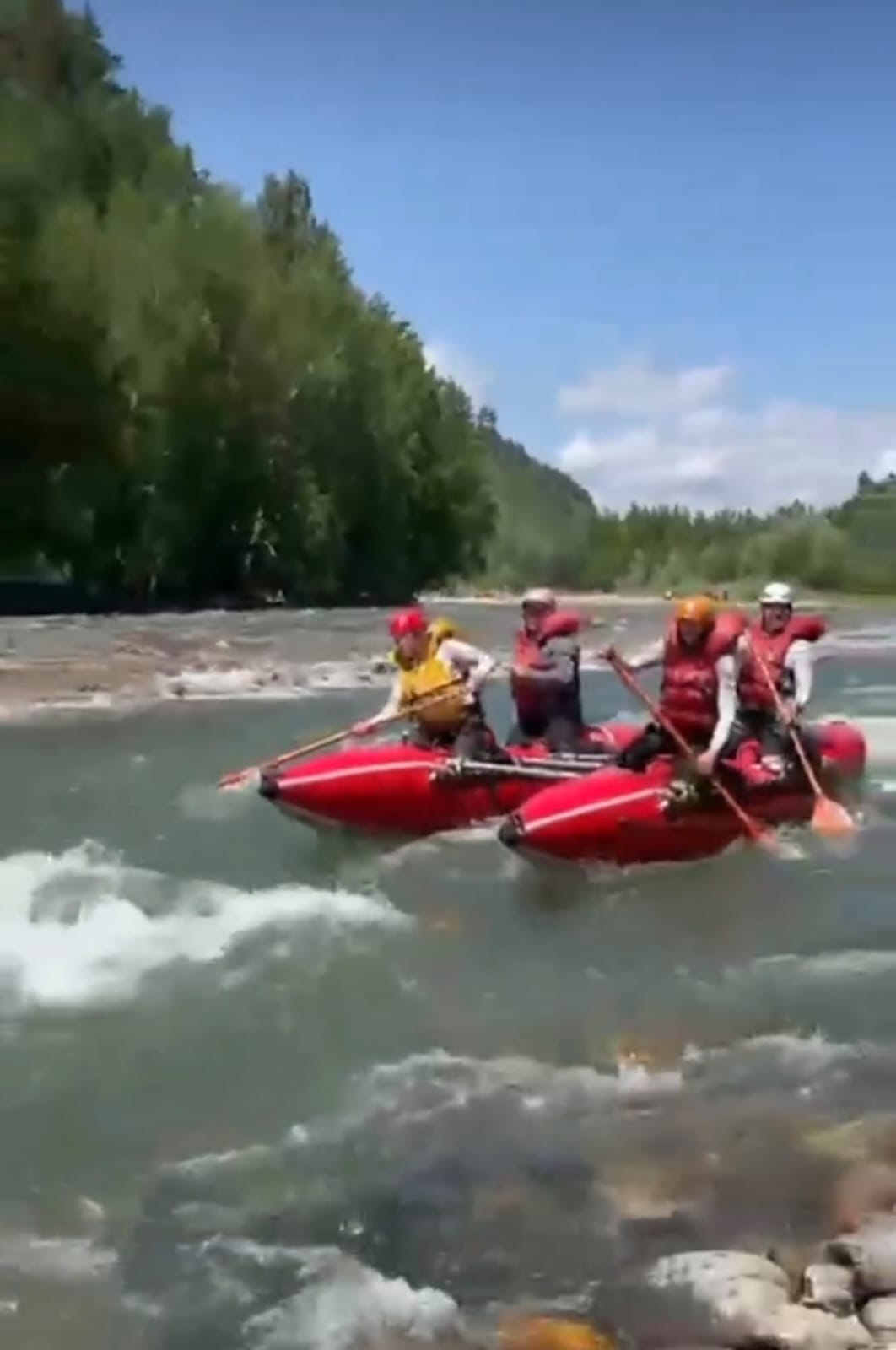 Экология және туризм Орталығының құрамасы су туризмінен ҚР чемпионатында үздік нәтиже көрсетті.