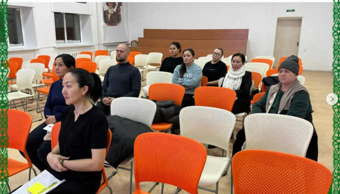 25 декабря в школе №27 состоялось родительское собрание в рамках ЦППР для родителей учащихся 10–11 классов. Тема собрания «Учимся в течение всей жизни: зачем, как?».