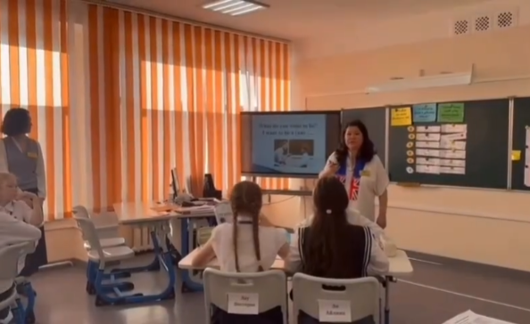 Lesson Study үдерісін ұйымдастыру аясында 5 «Г» сыныбы базасында ағылшын тілі пәнінен зерттеу сабағы өткізілді. 