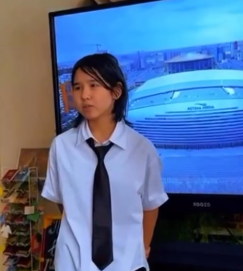 В рамках Недели русского языка и литературы, а также программы «Адал Азамат», в школе был проведён конкурс чтецов «В сердце страны- единство»среди учащихся 8–9–10 классов.