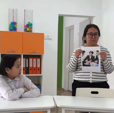 19 қаңтар күні 5-сынып оқушыларымен «Заң мамандықтары» тақырыбында жарнамалық сағат өтті.