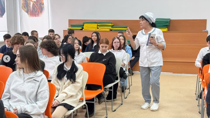 9–11 сынып оқушыларына «АИТВ-инфекциясы» тақырыбында түсіндірме әңгіме өткізілді.