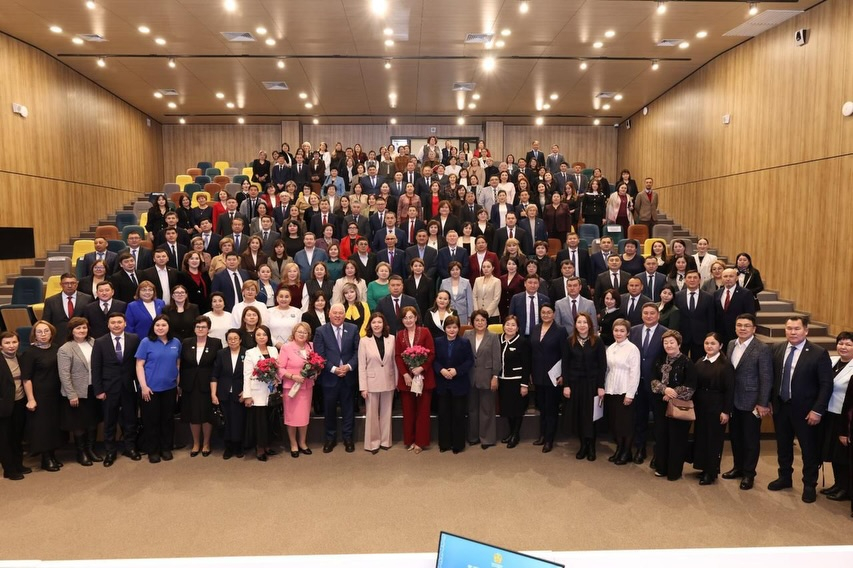 На расширенном заседании коллегии Министерства просвещения РК были проанализированы ключевые стратегические приоритеты развития сферы образования страны и достижения 2025 года.