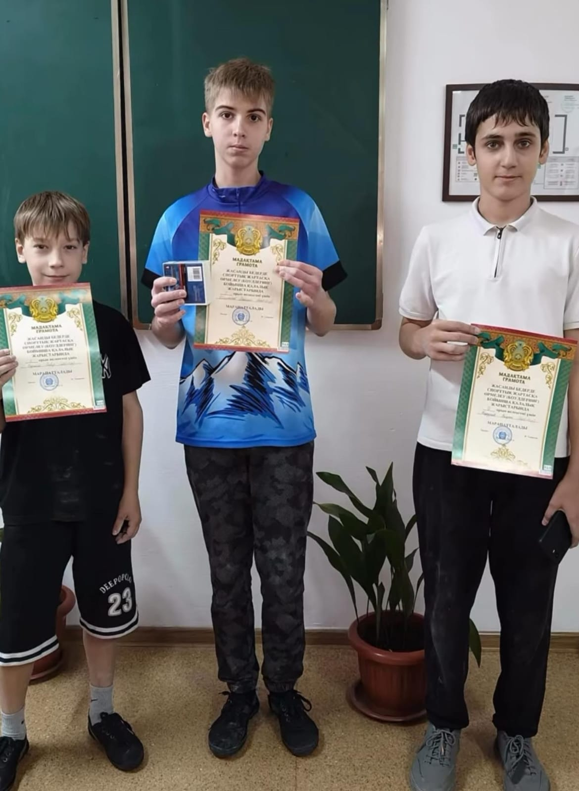 Қалалық спорттық жартасқа өрмелеу жарыстары: Жылдамдық + Боулдеринг