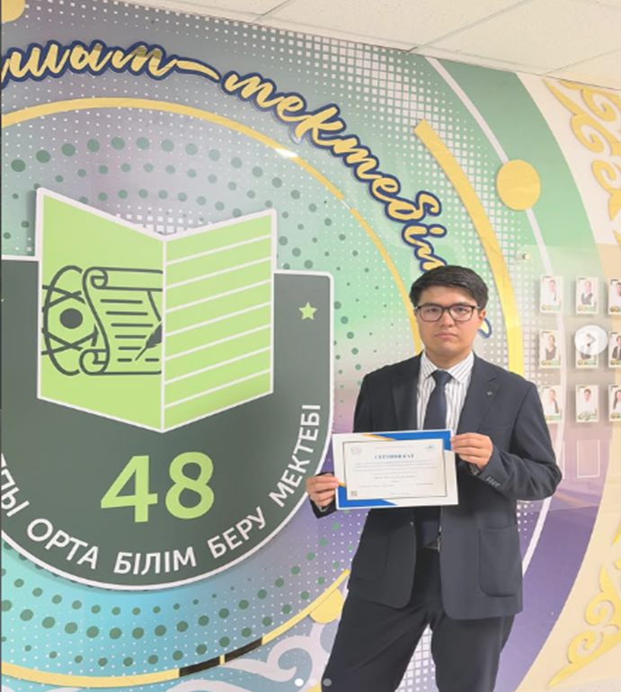 Тамыз кеңесіне қатысып, тәжірибесімен бөлісті