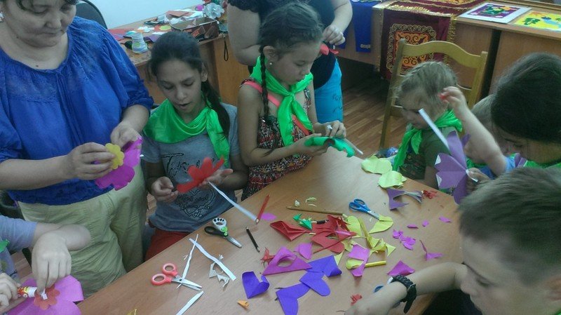 В мастерской Дворца школьников